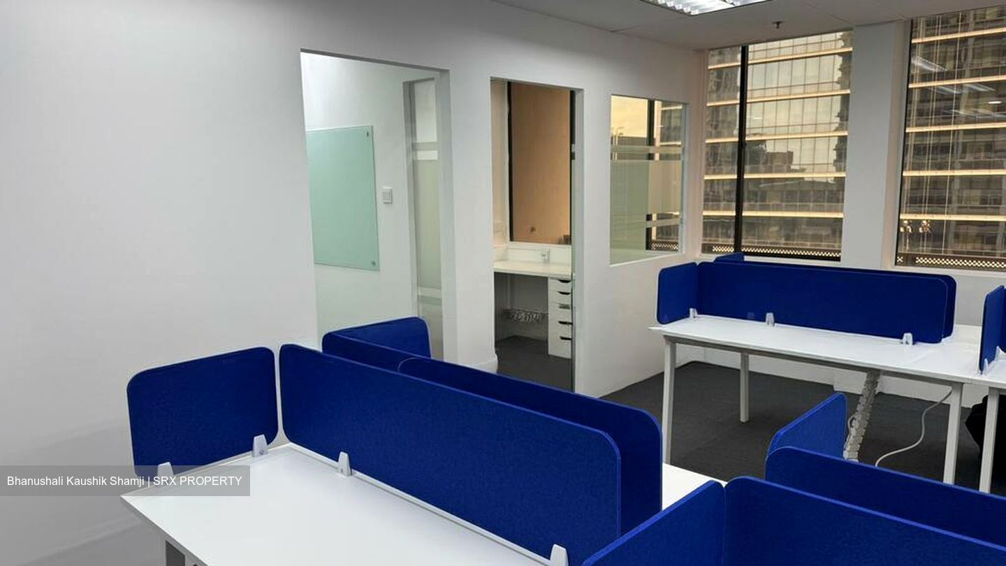 International Plaza (D2), Office #524488161